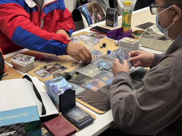 旺源配资 万智牌裁判：小众职业追寻国际舞台｜破“次元”新职人②